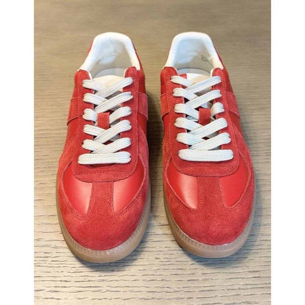 Steve Madden Men’s Dixon Leather and Suede Low Top Gum Sole Sneakers. Size 8